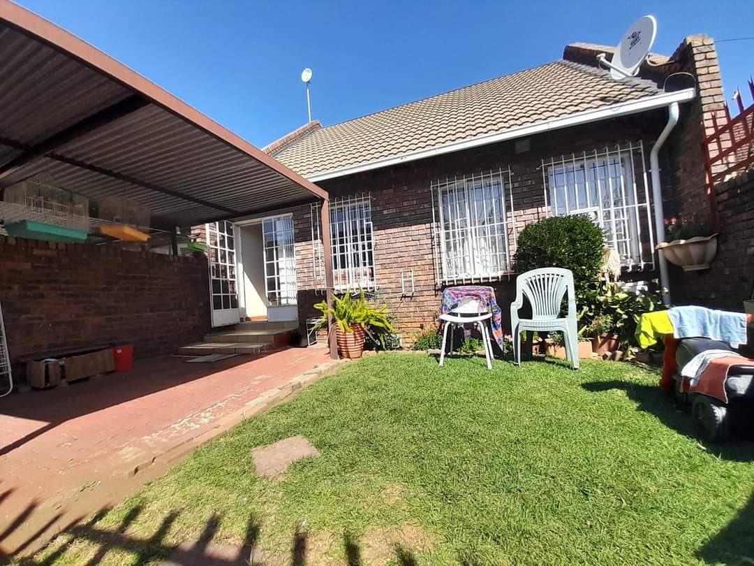 Forest Hill, Johannesburg Property Property and houses for sale in