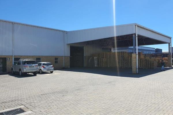 An exceptional logistics facility spanning 1585m&#178; is now available for lease within ...