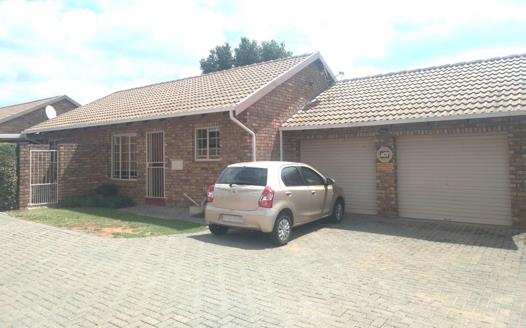 2 Bedroom Townhouse for sale in Amberfield