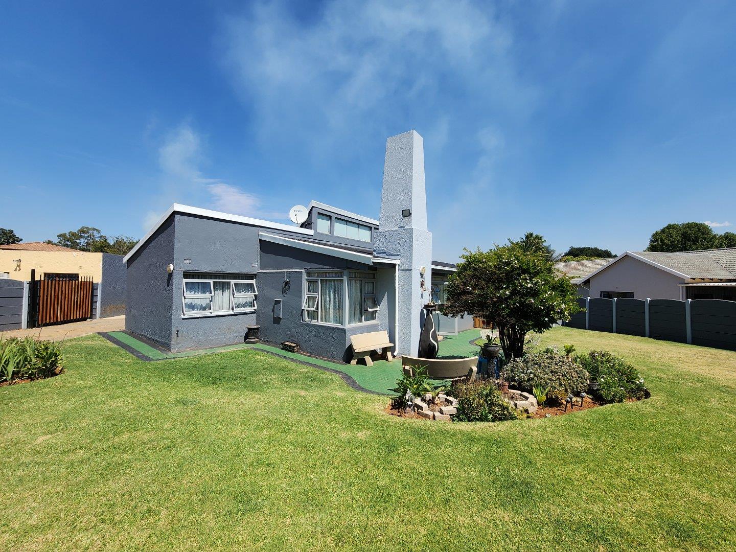 3 Bedroom House for sale in Greenhills 5 Owl Road P24114182640