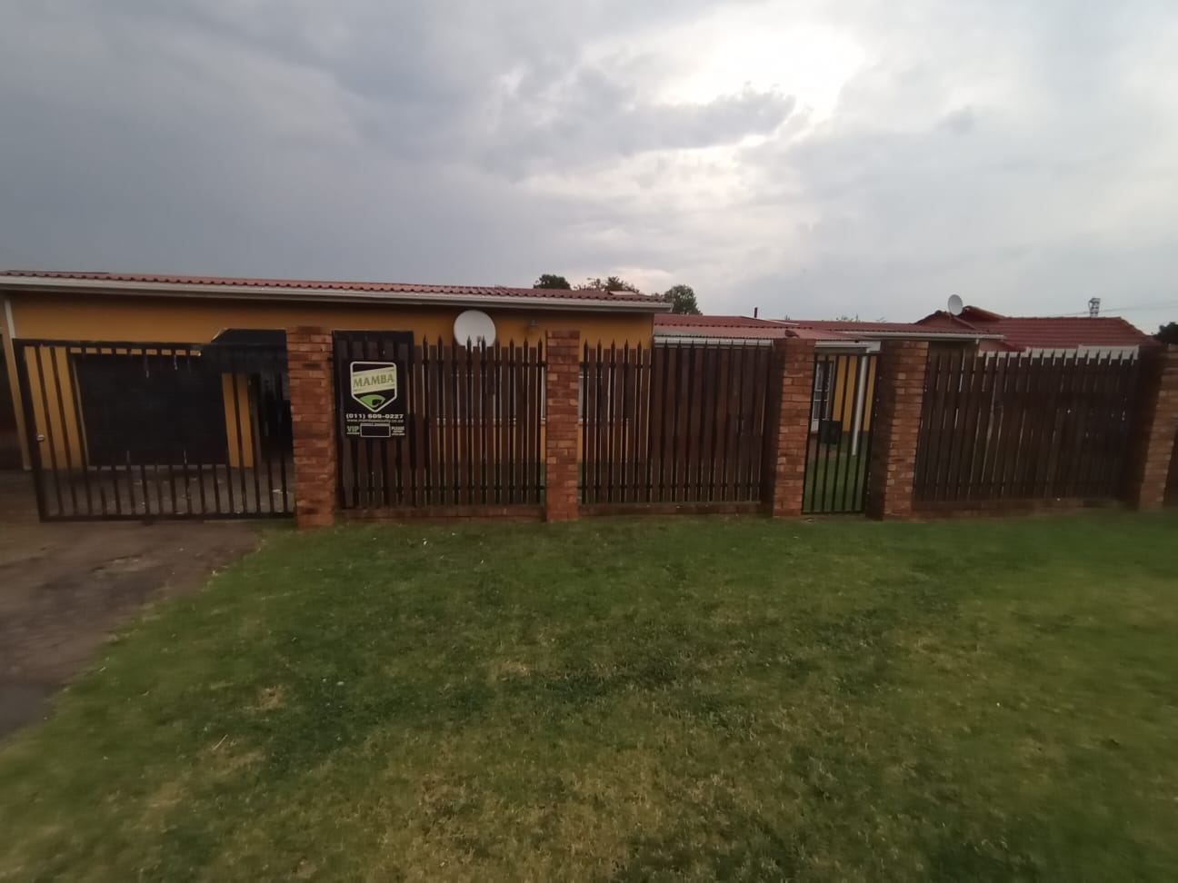 4 Bedroom House for sale in Klopperpark 22 Juveel Klopperpark