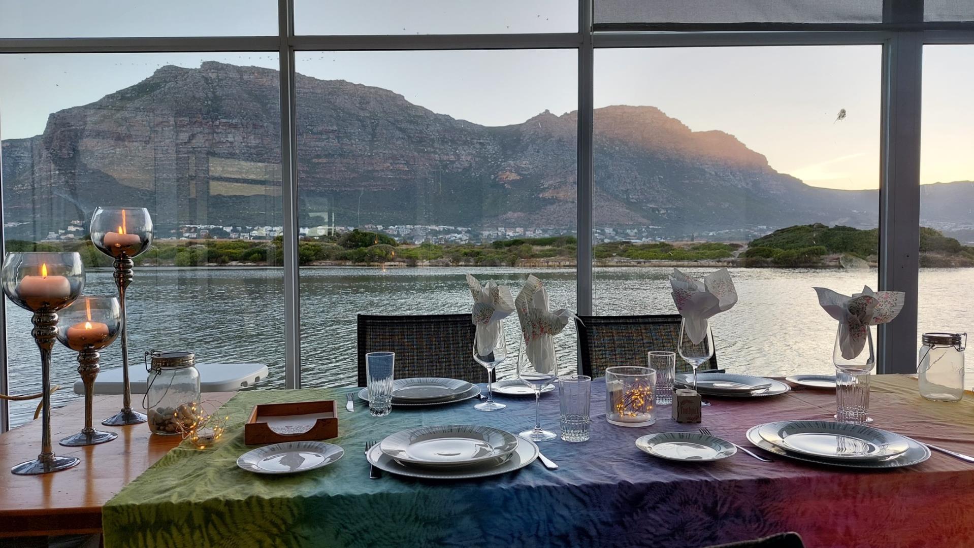 5 Bedroom House for sale in Marina Da Gama 2 Tokai Close P24114184866