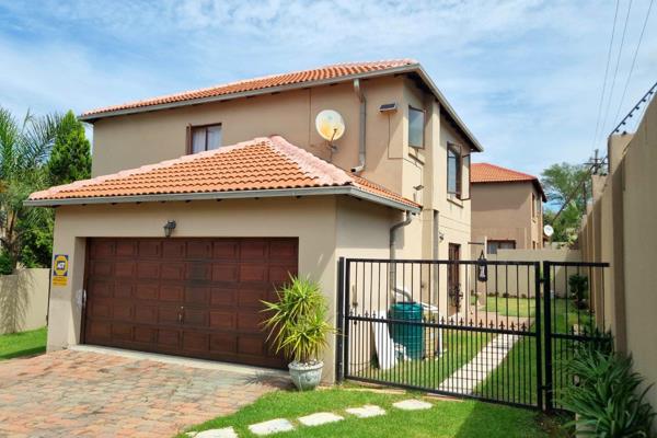 Welcome to Villa Atello, a prestigious secure estate nestled in the heart of Fourways ...