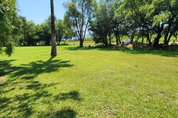 Expansive Smallholding with Endless Potential
 
Nestled along the Van der Hoff Road near Hartbeespoort, this sizable 8.85-hectare ...