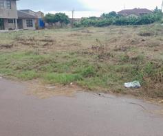 Vacant Land / Plot for sale in Eltivillas