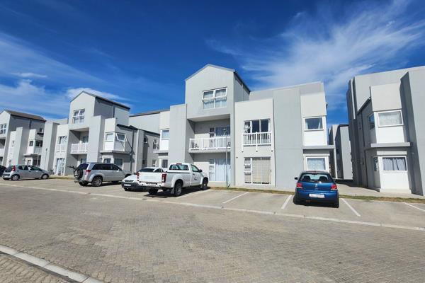 Residents can live in peace of mind knowing that this estate offers 24-hour security.
Situated in the popular Kleine Parys area, close ...