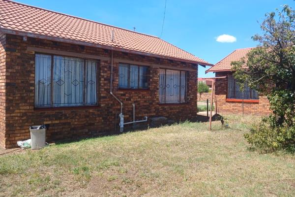 This reasonably priced family home is located in the popular Sebokeng  neighborhood!

For a first-time home buyer, this is a genuine ...