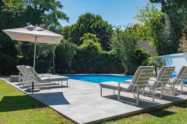 Availability: 6 month rental - 23 April until 3 November 2024.

Tucked away in the serene beauty of Constantia, this exquisite thatch ...