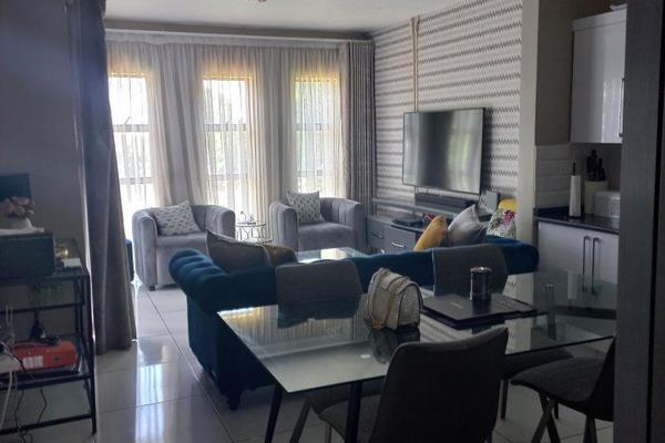 Introducing a Beautiful 3 Bedroom, 2 Bathroom Apartment:

Size: 145m2

First Floor:
Open Plan Living: Enjoy a spacious open plan living ...