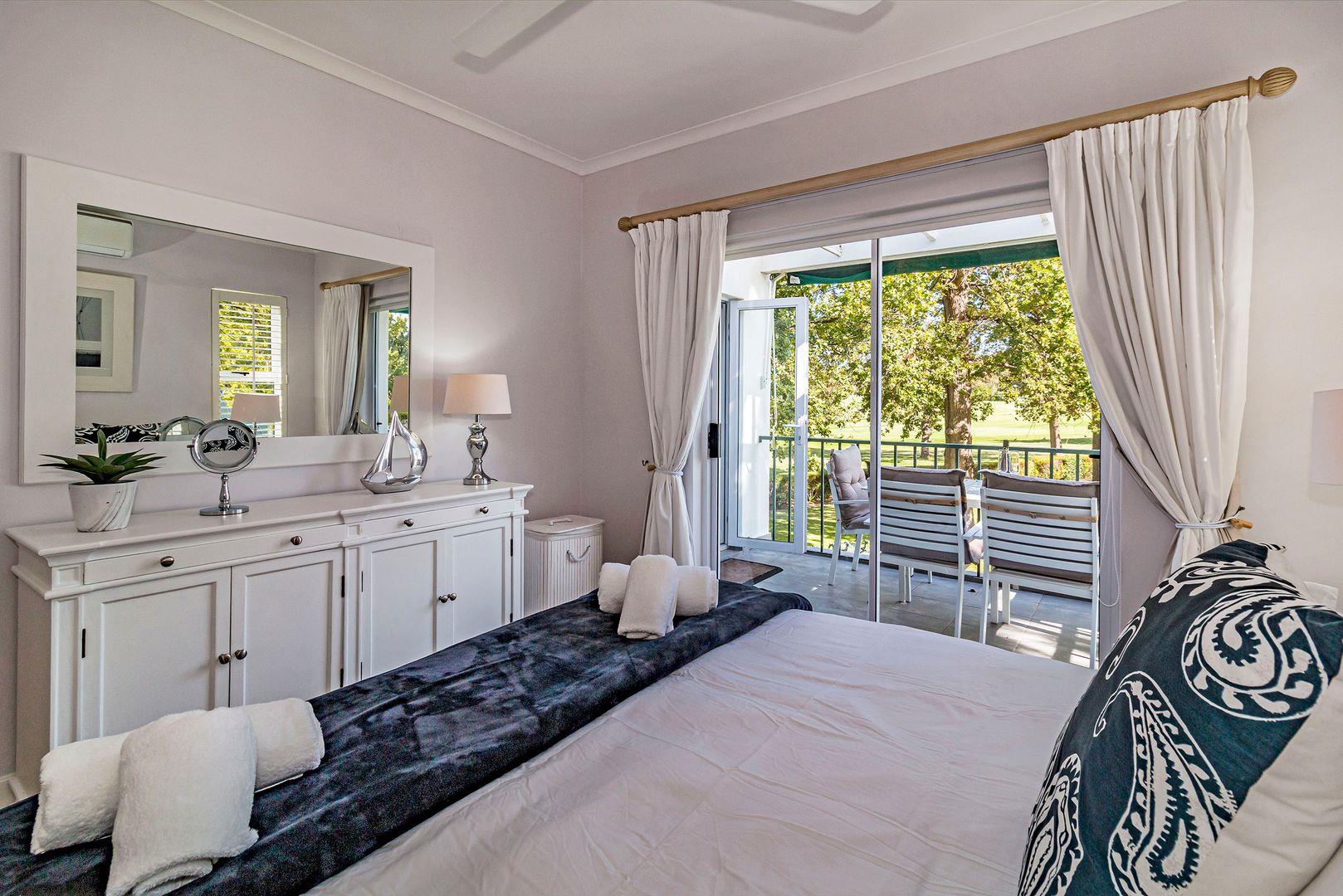 2 Bedroom Apartment / flat to rent in Erinvale Golf Estate