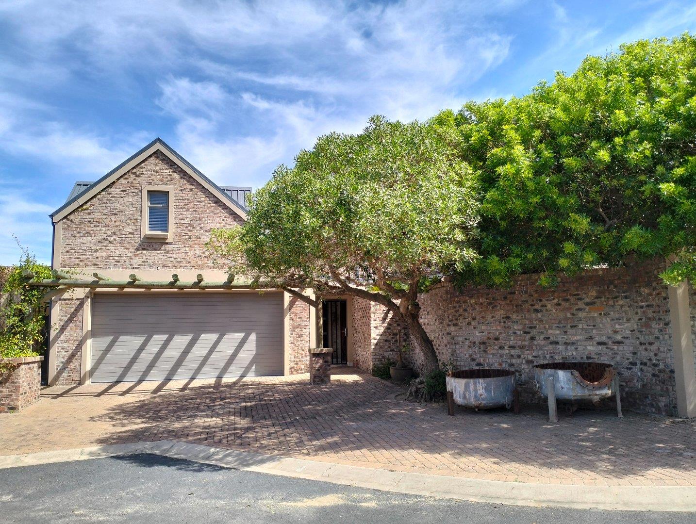 Glentana Property Houses for sale in Glentana