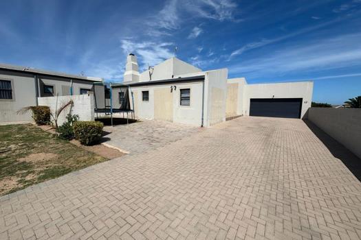 5 Bedroom House for sale in Myburgh Park
