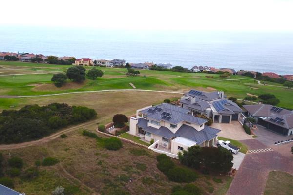 No Agents 

One of the last stands available on the Mossel Bay Golf estate, this one has added  qualities,  it’s  larger, positioned ...