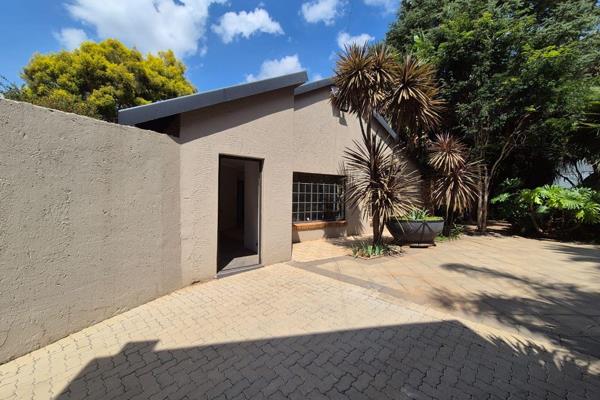 Office space to let in Kempton Park, centrally located to many main roads and arterials. ...