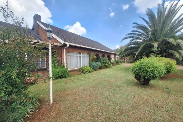 This property is situated in a very popular area in Springs.
Family home on property with plenty of vacant land you can farm with ...