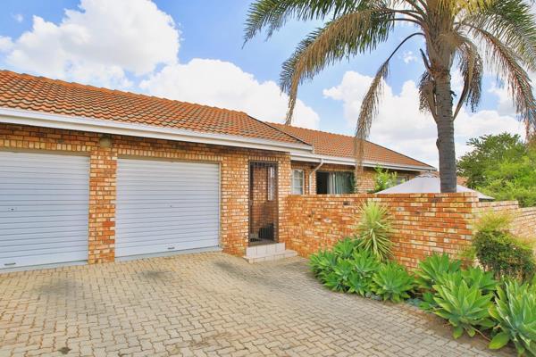 EXCLUSIVE MANDATE 

Nestled within the serene confines of Amberfield Glen Estate, this exquisite facebrick townhouse offers the epitome of comfortable living. Boasting 2 bedrooms and 2 bathrooms, this charming abode is perfect for small families or couples seeking a cozy ...