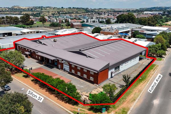 The auction will be held at The Houghton Hotel on the 18 April 2024 at 11h00, and will be streamed live. Bidding can be done in person, or telephonically by prior arrangement.

Erf Size: 6 431m&#178;
GBA: &#177;4 ...