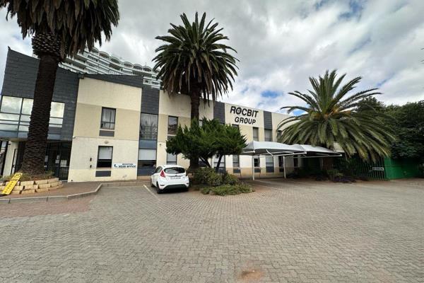 A spacious commercial space for lease in Denlee, Germiston. Located on the first floor ...