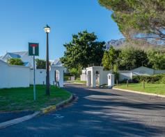 Townhouse for sale in Mostertsdrift