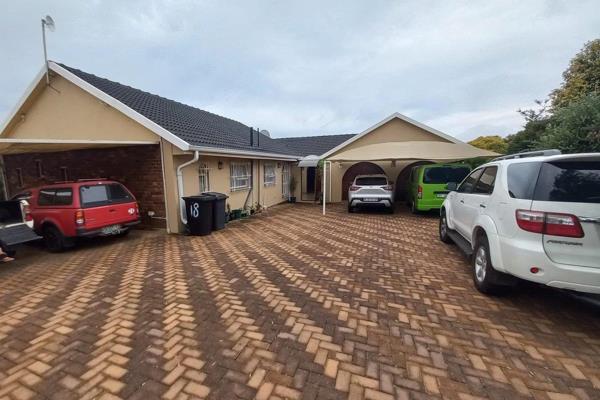 On entering this immaculate property in Rant &amp; Dal you will find the following features: Spacious Open plan kitchen offering a ...