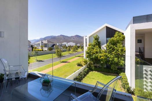 2 Bedroom Apartment / Flat for sale in Val de Vie Estate