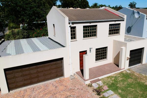 OFFERS FROM: R1 750 000
SHOW DATES ON APPOINTMENT ONLY 

Welcome to this inviting double-storey house, where comfort and convenience ...