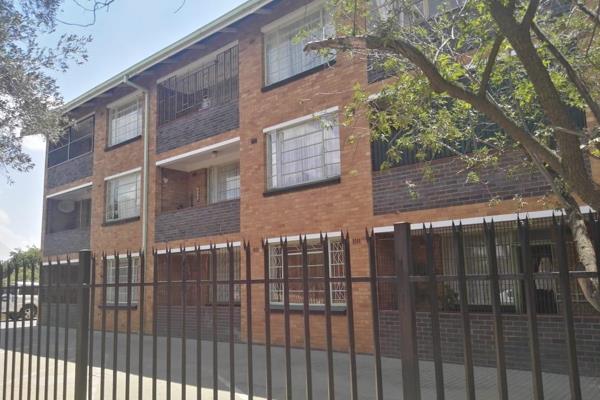 Large block of flats for sale, with walking distance to Sol Plaatje University and shopping centers.

Safe and secure flats ...