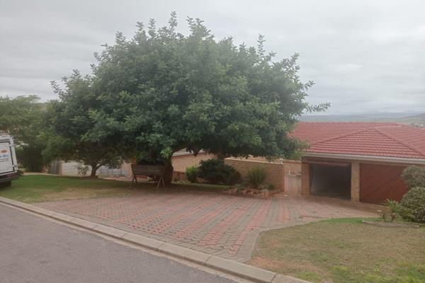 R18 450.00 per month.

Available: 1 February 2025

This Duet home consists of 4 bedrooms, 3 bathrooms, kitchen, two living areas, guest ...