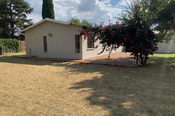 200m2 house to rent on a small holding in Midrand.
- 4 bedrooms
- 3 bathrooms with 2 ...