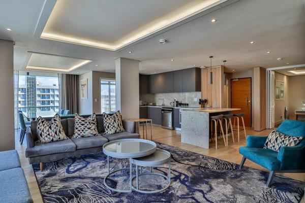 Introducing an ultra-modern apartment nestled in the heart of Sea Point, where luxury and convenience meet. This sleek residence offers ...