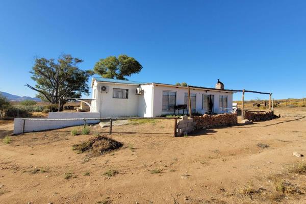 This property is nestled in Namaqualand nature just out of town, situated on farm land. The home offers 2 bedrooms 2 bathrooms and ...