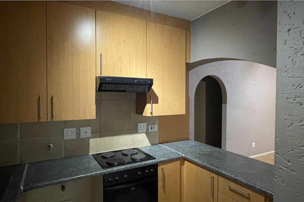 ?? Gorgeous 2 bed 1 bath garden unit in Montserrat! Features include a kitchen with fridge space and breakfast nook, open plan sitting ...