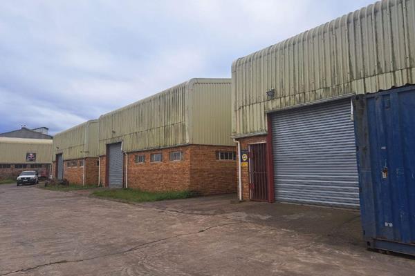 Located in the highly sought-after industrial hub of Willowton, this contemporary mini factory offers prime access to the N3 highway ...