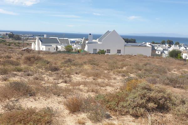 A lovely stand located in “Harbour Heights” a trendy fisherman cottage style ...