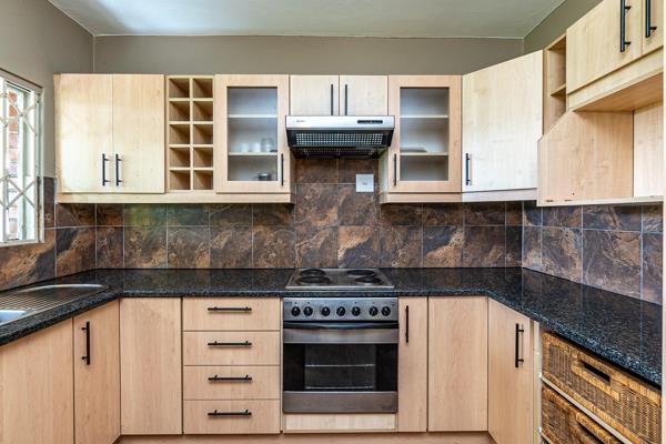 Welcome to your new family home in Amanzimtoti!
Nestled in a serene neighborhood, this spacious 3-bedroom, 1.5-bathroom unit is perfect ...