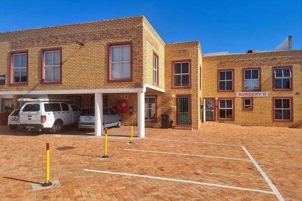 Located in the heart of Milnerton Central, this meticulously crafted office space spans 114 square meters, offering a haven for ...