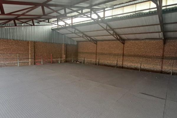 Introducing a prime 270.2m2 Workshop Industrial property located in Middelburg. This spacious industrial unit offers a versatile space ...