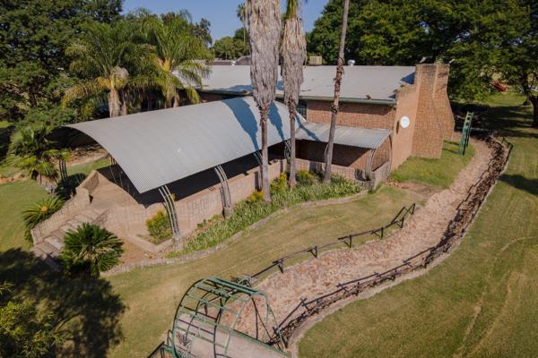 An 8.5 ha smallholding, with easy access to the N1 highway and Pretoria. 100% under ...