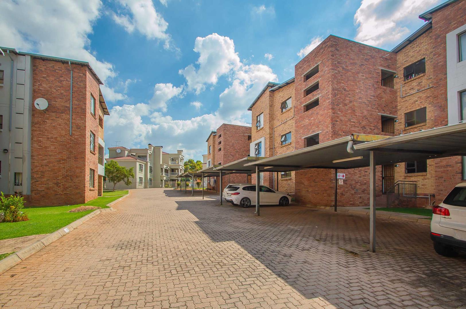 2 Bedroom Apartment / flat for sale in Northwold - 22 Olievenhout Ave ...