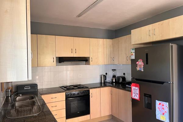 Excellent complex that offers 24 hour security .

The unit is very neat and very spacious and offers modern fittings and ...