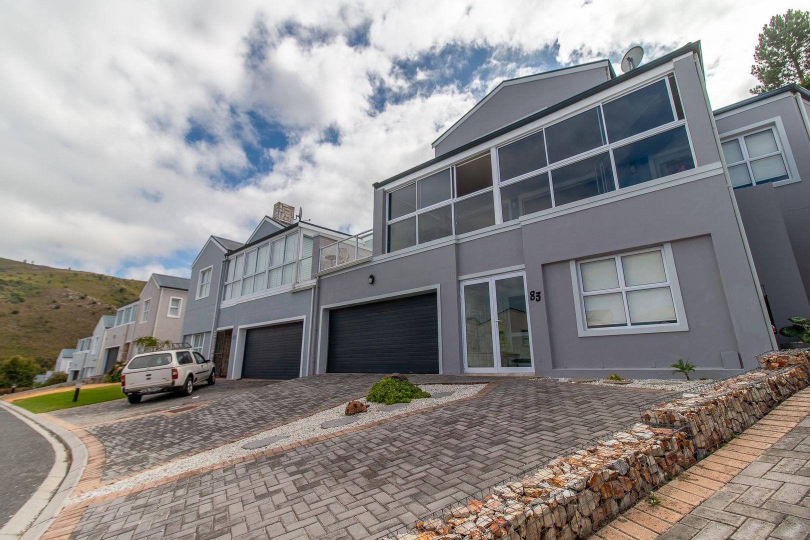 3 Bedroom House for sale in Hemel en Aarde Estate 83 Blue Crane