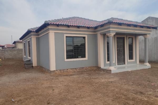 Beautiful, newly built house for sale in Vanderbijlpark
Don’t miss out to be the first owner of this beautiful spacious property!  ...