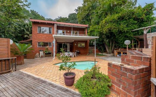4 Bedroom House for sale in Kloof