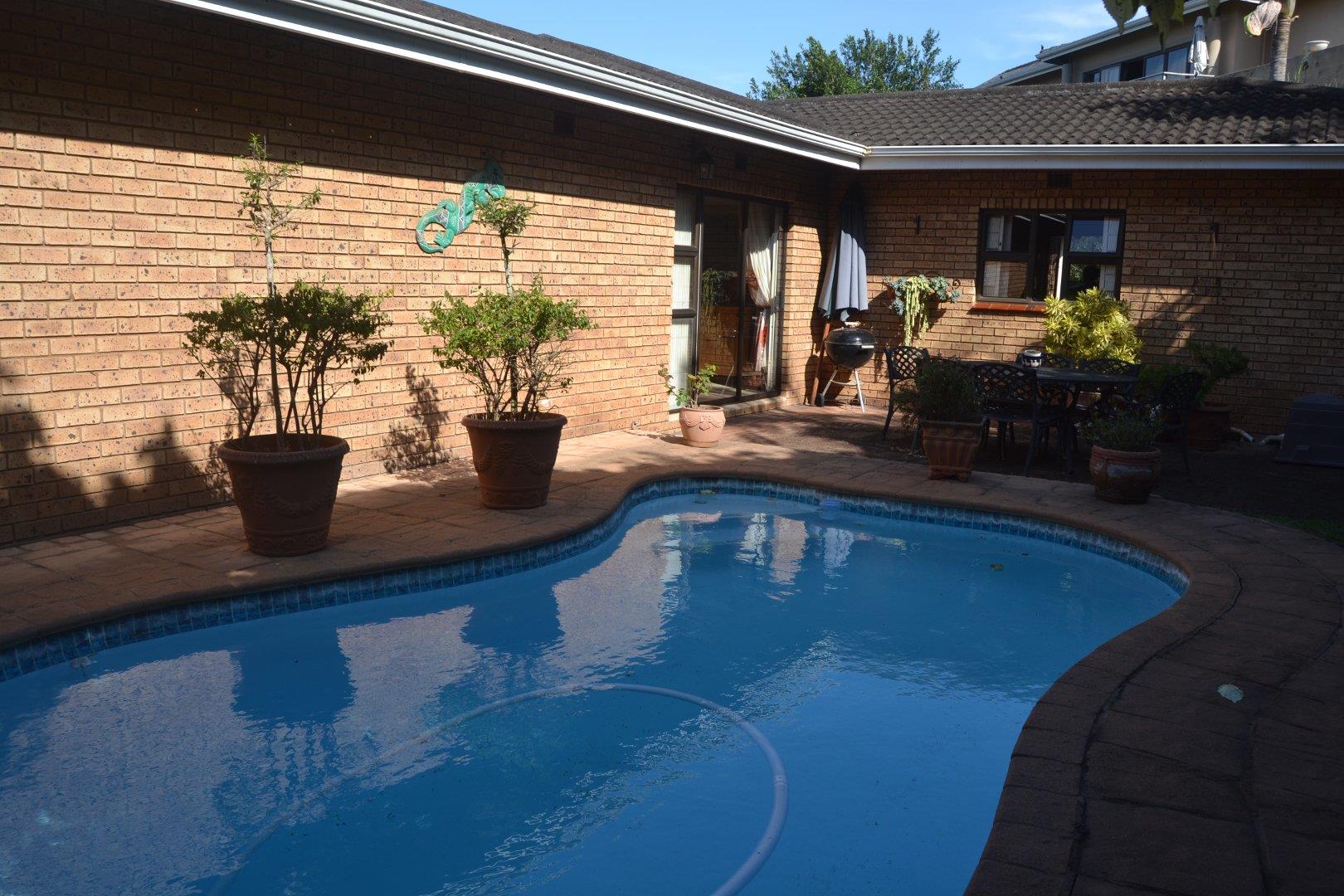 3 Bedroom House for sale in Freeland Park P24114236680