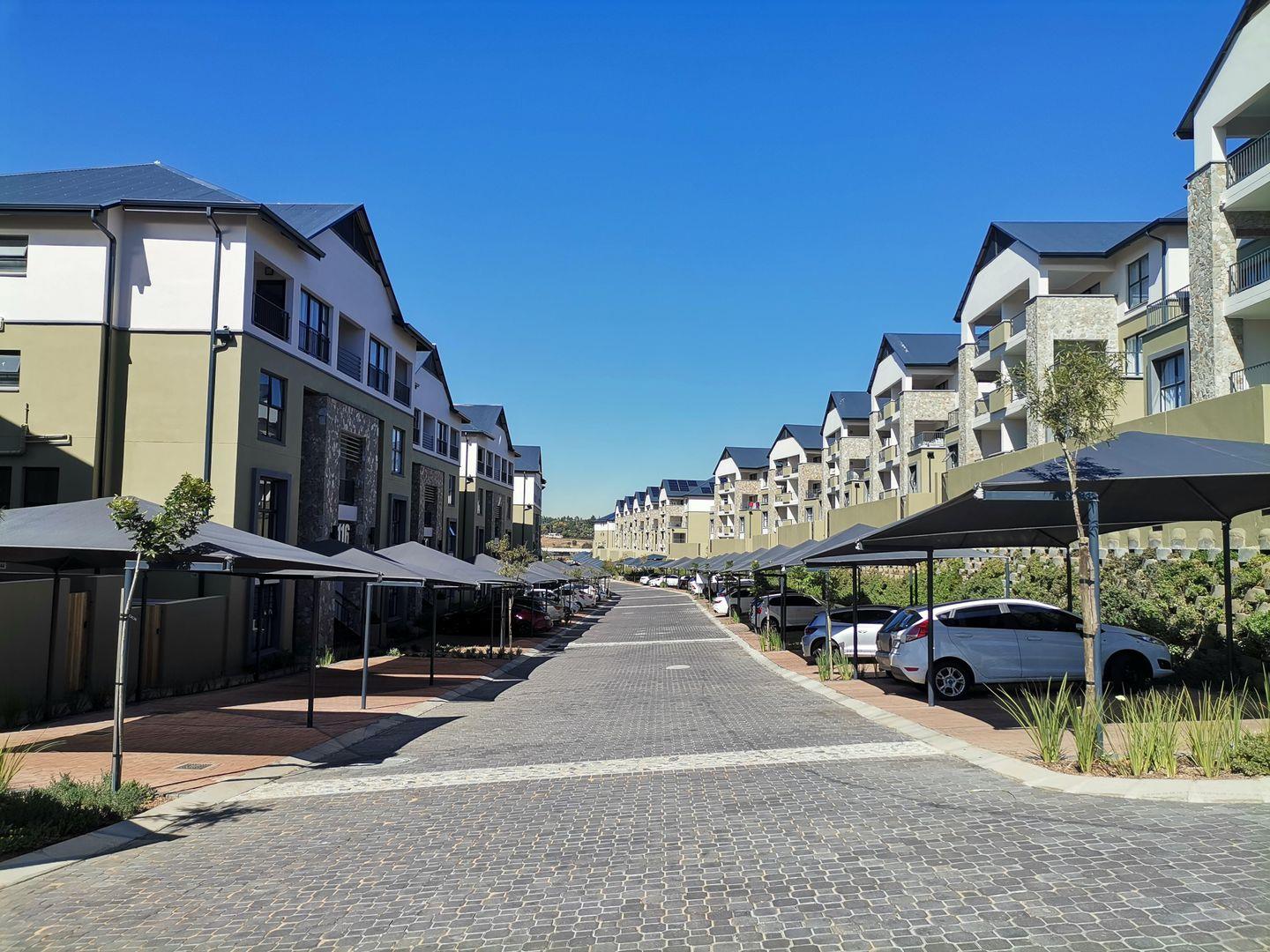 Waterfall, Midrand Property Apartments / flats to rent in Waterfall