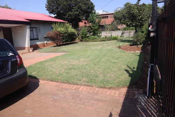 It brings us a great deal of pleasure as Neptunate Properties to present this lovely home in Booysens, Pretoria West for you and your ...