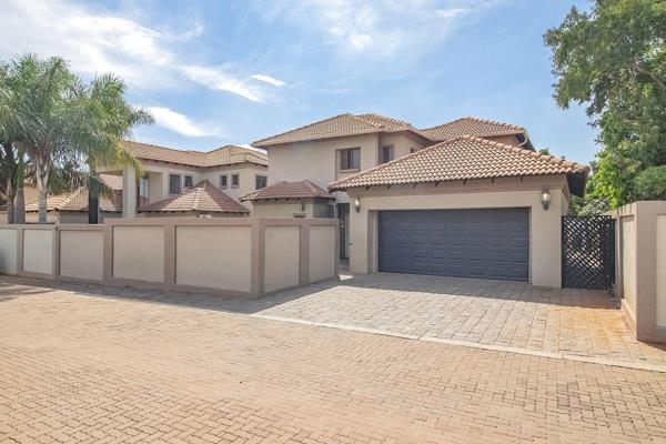 This beautiful home boasts 5 spacious bedrooms, 2 modern bathrooms and a guest toilet. The main bedroom is ensuite and has a spa ...