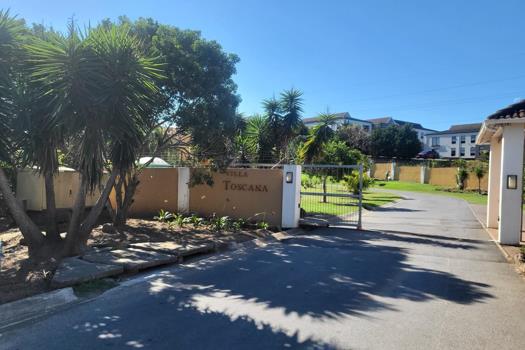 Vacant Land / Plot for sale in Beacon Bay North