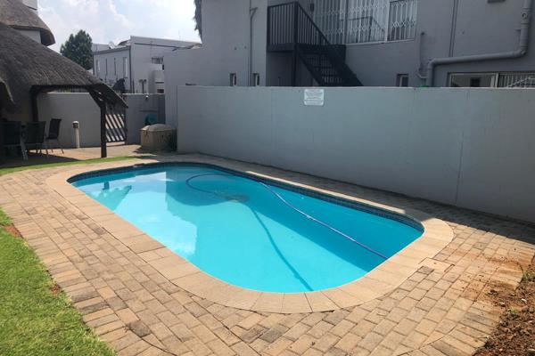 Very well-maintained home in secure complex
Very spacious bedrooms
Lapa/Balcony
Communal Swimming pool
3 bathrooms
Communal ...