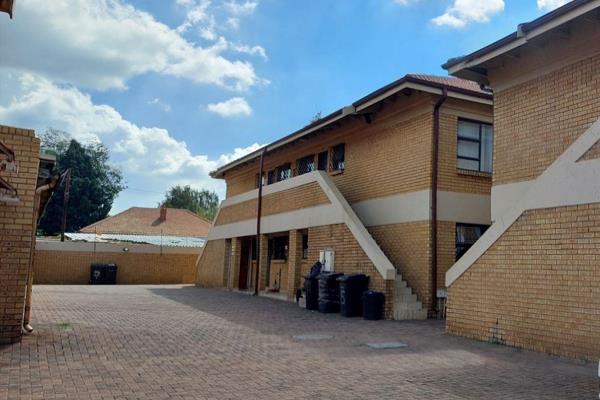 Step into luxury living with this expansive apartment:

Inviting Entrance Hall with Tiled Flooring
Gourmet Kitchen with Granite Tops ...